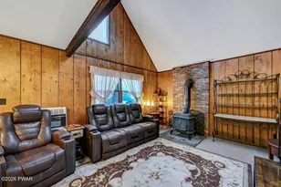 331 Chestnut Hill Dr, Lake Ariel, PA 18436 - Photo 6