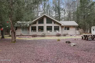 4 Aquarius Ln, Lake Ariel, PA 18436 - Photo 2