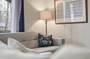 135 Candlewick Way, Lackawaxen, PA 18435 - Photo 10