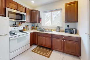 119 Robin Ln, Dingmans Ferry, PA 18328 - Photo 8