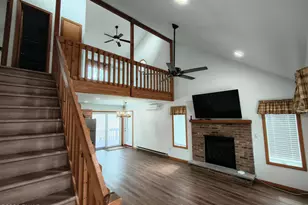 136 Rainbow Dr, Lackawaxen, PA 18435 - Photo 10