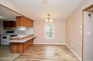 137 Oak Dr, Greentown, PA 18426 - Photo 8