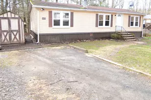 137 Oak Dr, Greentown, PA 18426 - Photo 1