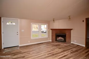 137 Oak Dr, Greentown, PA 18426 - Photo 6