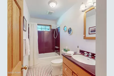 147 W Shore Road, Shohola, PA 18458 - Photo 24