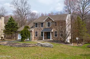 549 Marco Way, East Stroudsburg, PA 18302 - Photo 2