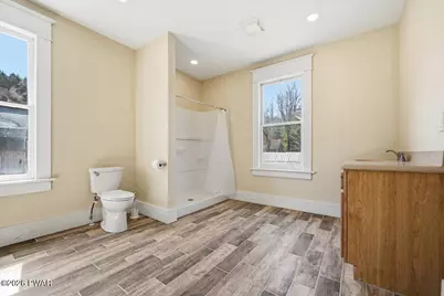 412 Church Street, Hawley, PA 18428 - Photo 32