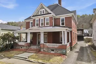 412 Church St, Hawley, PA 18428 - Photo 4