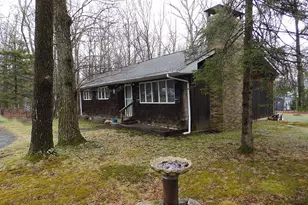 101 Limestone Ct, Milford, PA 18337 - Photo 2