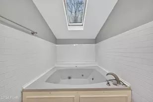 163 Radcliff Rd, Bushkill, PA 18324 - Photo 32