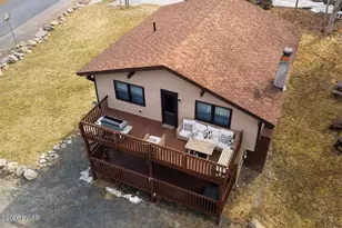 120 Yvonne Ln, Dingmans Ferry, PA 18328 - Photo 2
