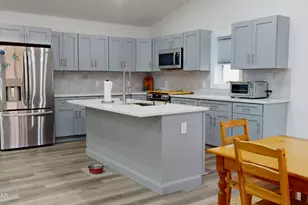 109 Pitch Pine Ln, Milford, PA 18337 - Photo 14