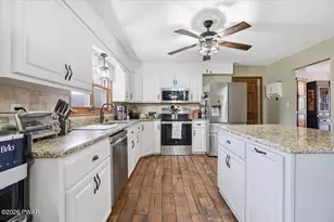 112 Green Chapel Ln, Cresco, PA 18326 - Photo 18