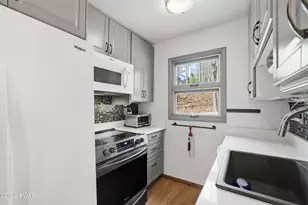 803 Round Up Ct, Lords Valley, PA 18428 - Photo 6