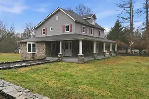 1206 Cherry Lane Rd, East Stroudsburg, PA 18301 - Photo 2
