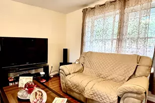 154 Lakeview Dr, Dingmans Ferry, PA 18328 - Photo 10