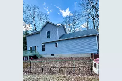 154 Lakeview Drive, Dingmans Ferry, PA 18328 - Photo 2