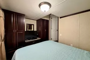 213 Tribes Dr, Shohola, PA 18458 - Photo 12