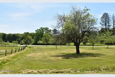 100 Cottonwood Drive, Lords Valley, PA 18428 - Photo 92