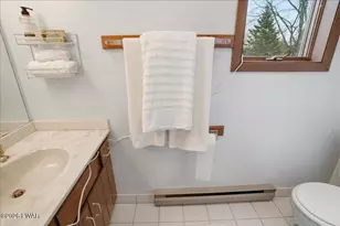 421 W Abington Rd, Dalton, PA 18414 - Photo 20