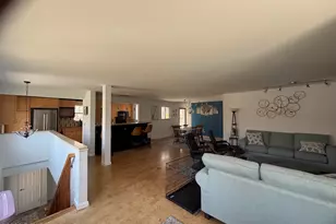 102 Comstock Dr, Lords Valley, PA 18428 - Photo 6