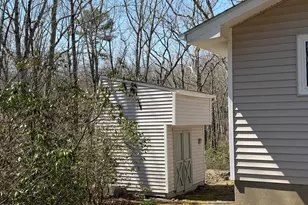 102 Comstock Dr, Lords Valley, PA 18428 - Photo 32