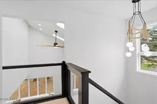 402 Shiny Mountain Ct, Greentown, PA 18426 - Photo 22