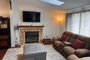 103 Pompom Ct, Milford, PA 18337 - Photo 8