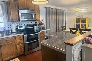 103 Pompom Ct, Milford, PA 18337 - Photo 2