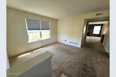 301 Victoria Way, East Stroudsburg, PA 18302 - Photo 12