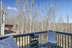 109 Essex Ct, Bushkill, PA 18302 - Photo 18