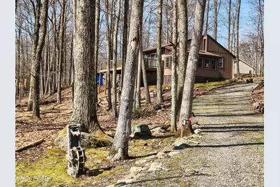 127 Buckhorn Drive, Hawley, PA 18428 - Photo 4