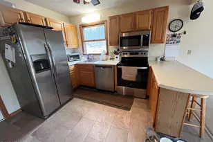 108 Crestview Ct, Hawley, PA 18428 - Photo 10