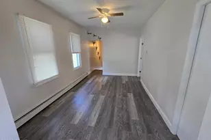 37 Green St, Carbondale, PA 18407 - Photo 4