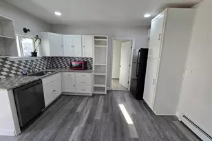 37 Green St, Carbondale, PA 18407 - Photo 2