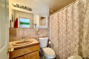 408 Chestnut Ave, Hawley, PA 18428 - Photo 18