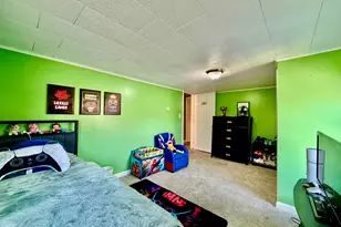 408 Chestnut Ave, Hawley, PA 18428 - Photo 22
