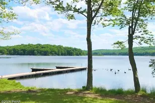239 Fawn Lake Dr, Hawley, PA 18428 - Photo 10