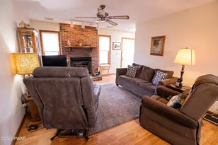 63 Ridgeview Dr, Lake Ariel, PA 18436 - Photo 8
