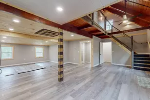 161 Ledgeway Dr, Dingmans Ferry, PA 18328 - Photo 10