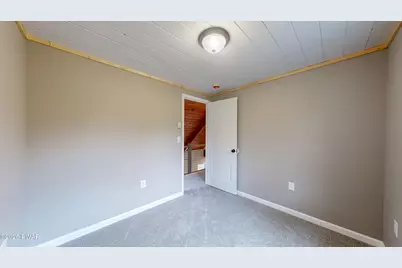161 Ledgeway Drive, Dingmans Ferry, PA 18328 - Photo 16