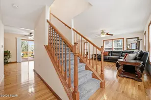 129 Hillcrest Dr, Hawley, PA 18428 - Photo 4