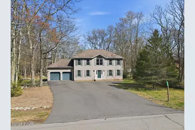 129 Hillcrest Drive, Hawley, PA 18428 - Photo 2