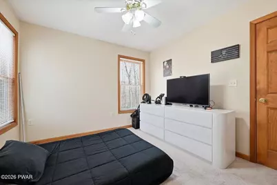 129 Hillcrest Drive, Hawley, PA 18428 - Photo 36