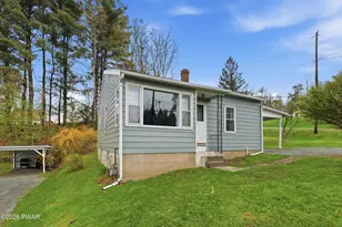 453 Grove St, Honesdale, PA 18431 - Photo 2