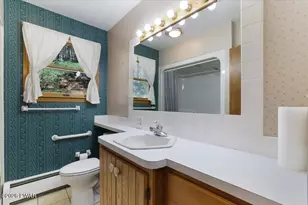 1843 Parkway Dr, Honesdale, PA 18431 - Photo 30