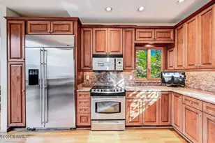 804 Ranch Ct, Lords Valley, PA 18428 - Photo 76