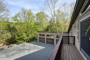 804 Ranch Ct, Lords Valley, PA 18428 - Photo 72