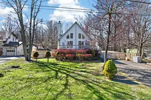 155 Skyview Rd, Dingmans Ferry, PA 18328 - Photo 2