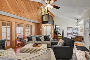 250 Falling Waters Blvd, Lackawaxen, PA 18435 - Photo 8